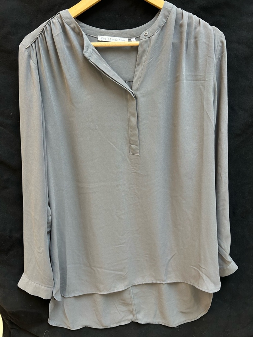 Violet & Claire Steel Gray Split-Neck Long Sleeve Blouse